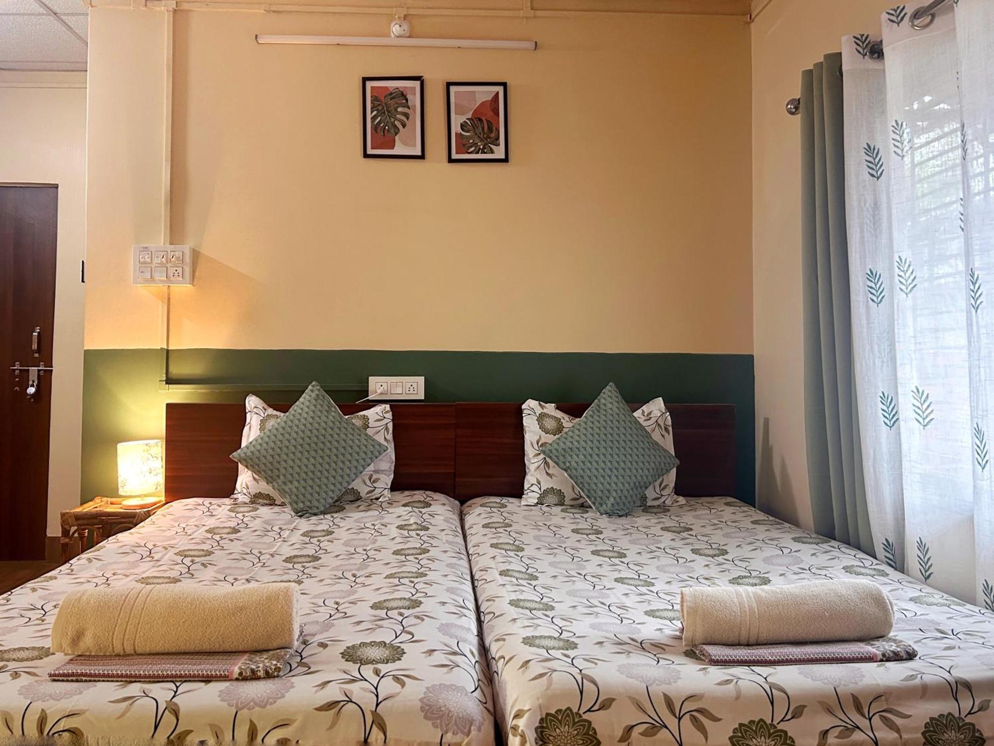 Mulaqat Homestay Siliguri Bagian luar foto